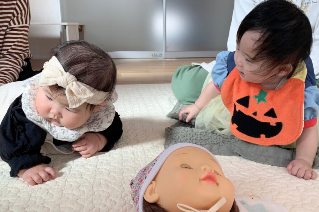 ベビーマッサージレッスンの赤ちゃん